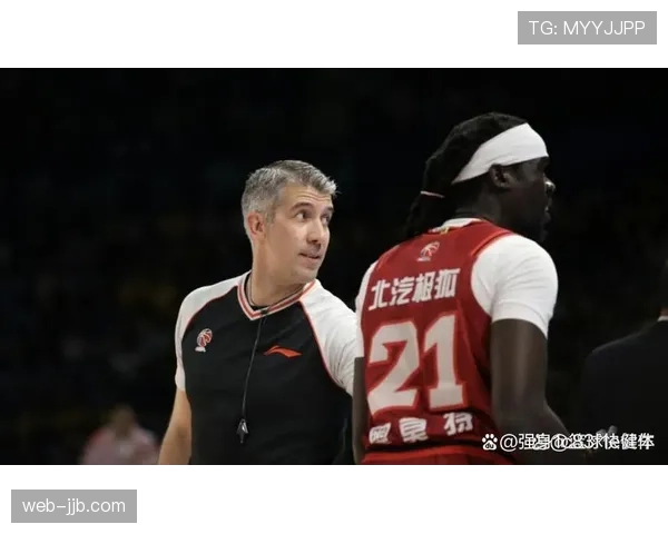 外籍裁判执裁季后赛关键战 WCBA联赛与国际标准全面接轨